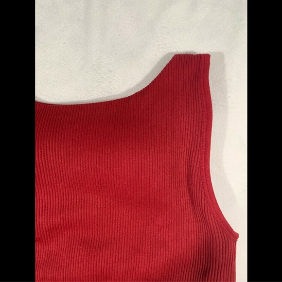 NEW Zella Seamless Ribbed Cropped Sports Bra Top in Red [SZ‎ Medium ] - Picture 4 of 8